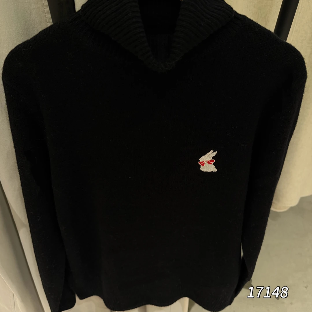 17148 WANGDAN（部分无水洗唛，介意慎拍)小兔子刺绣高领针织衫