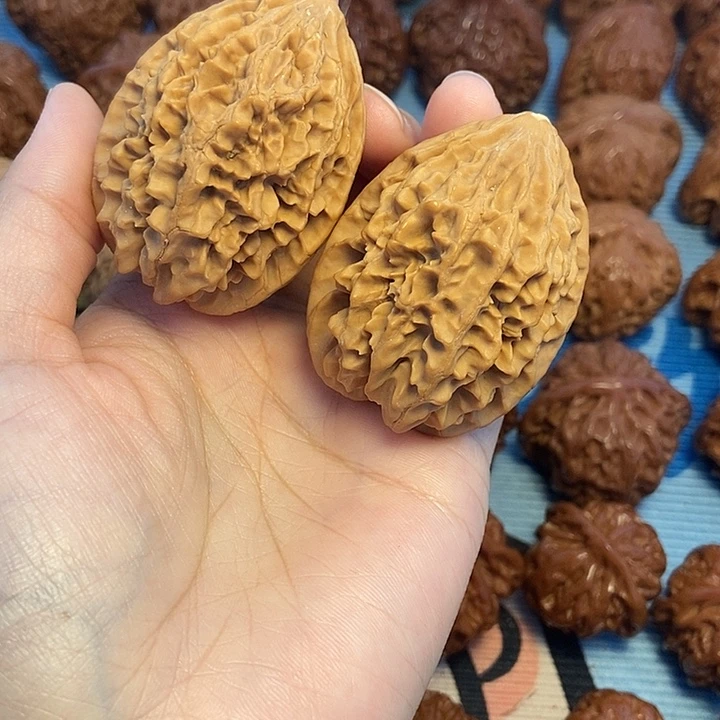 文玩核桃吊坠38家招财鼠