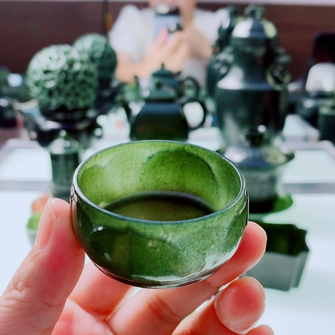 未镶嵌和田玉（青玉）摆件