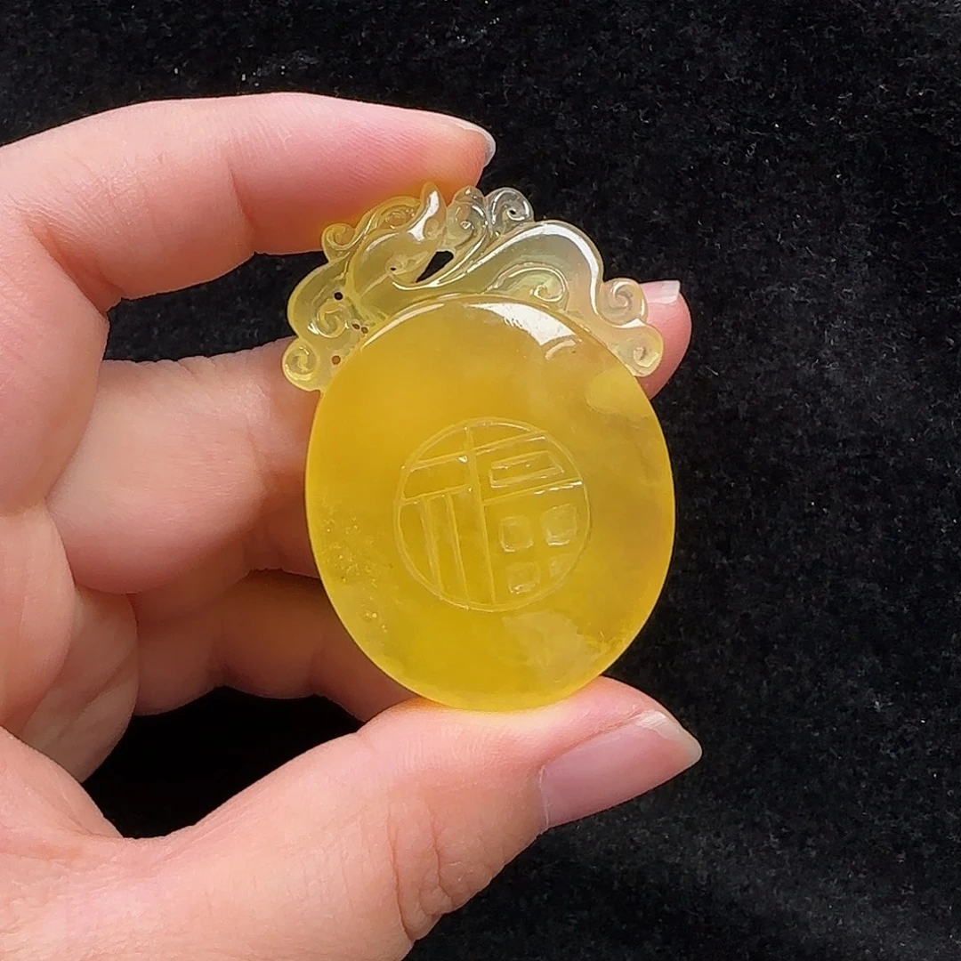蜜蜡未镶嵌珠宝奇石