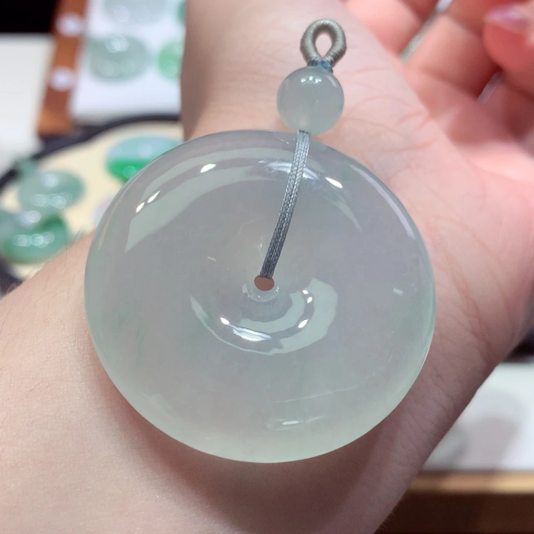 翡翠未镶嵌颈饰29