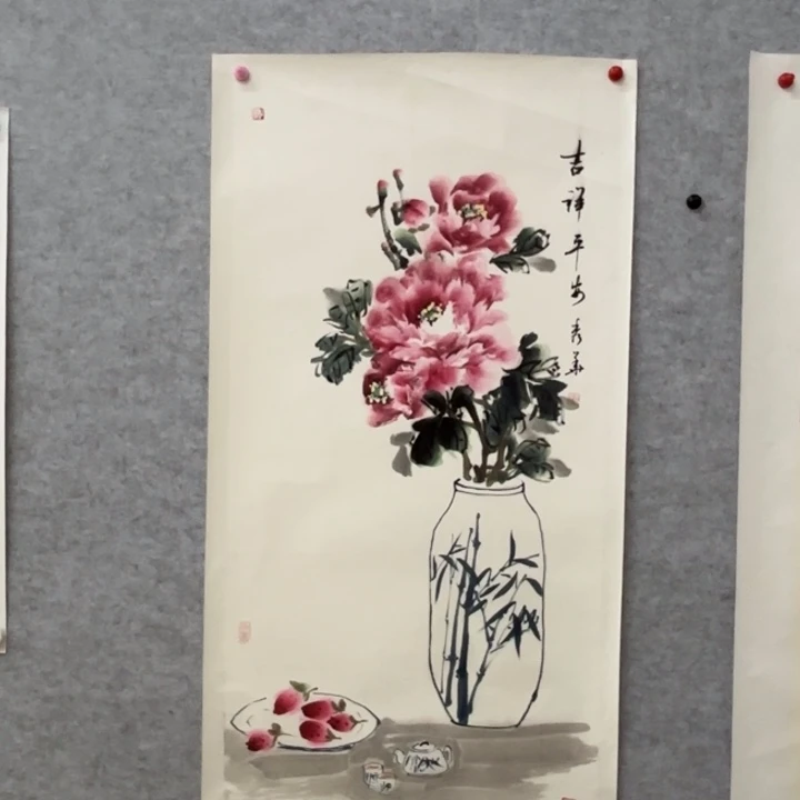 国画花鸟等多种鸟类的栖息