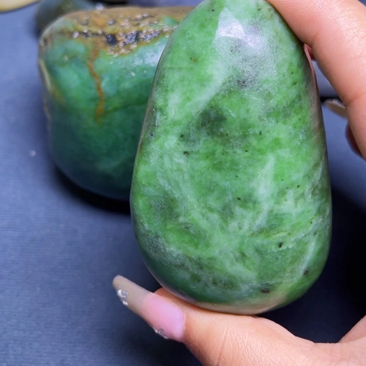 和田玉未镶嵌珠宝奇石