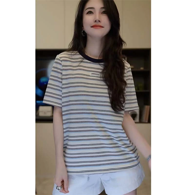 小乖逃Q藏蓝领子撞色粗条纹 二次元黑白条纹T恤 S25295