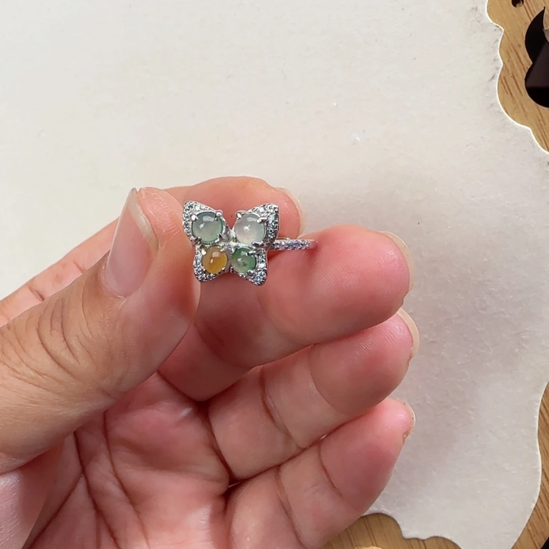 翡翠颈饰未镶嵌仿古