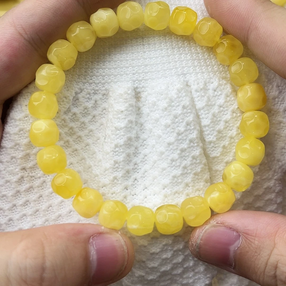 未镶嵌琥珀珠宝奇石