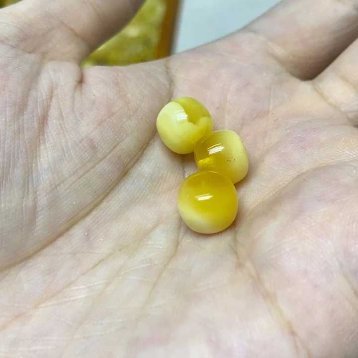 蜜蜡未镶嵌裸石多样性发货其一