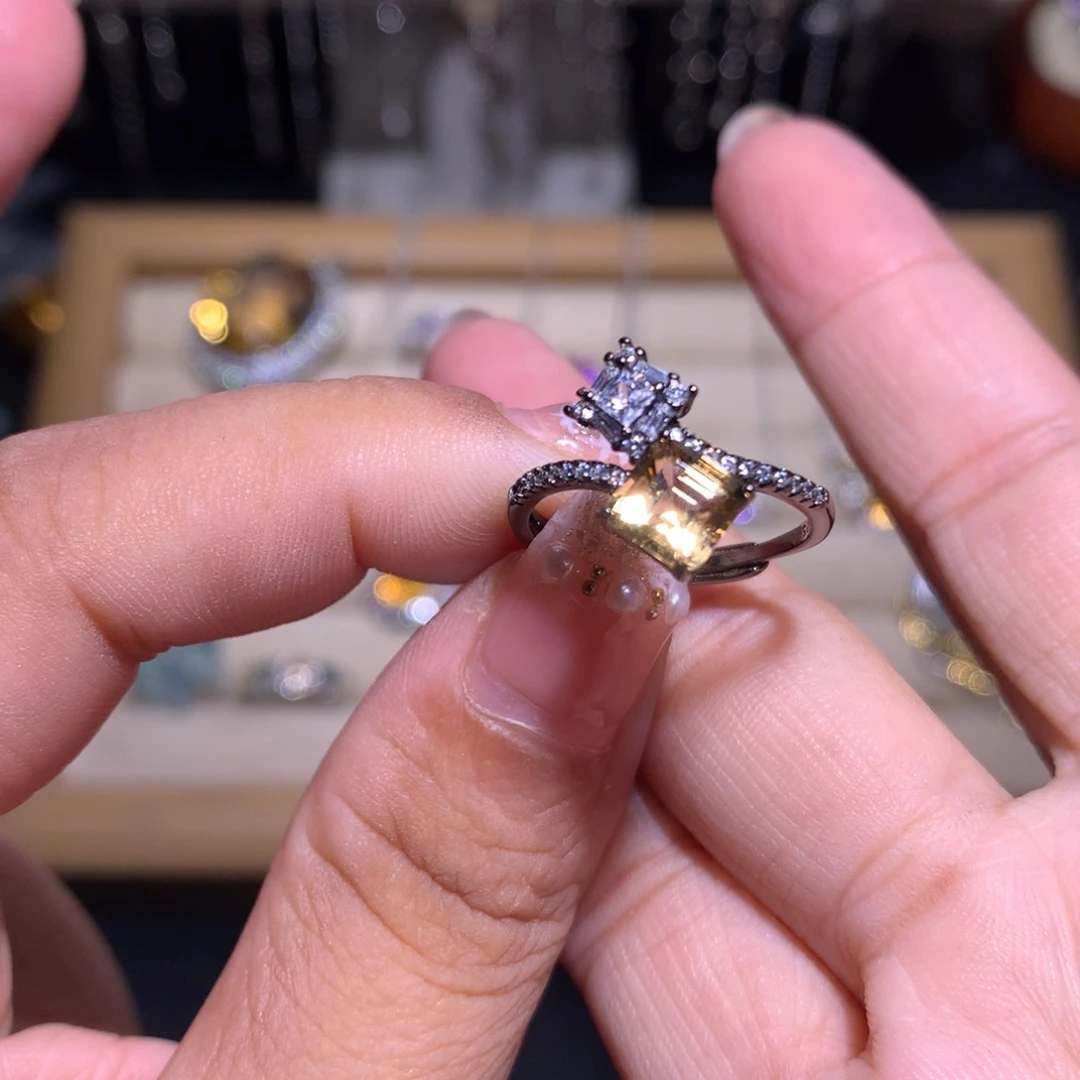 【闪购商品】银S925镶嵌戒指水晶戒指