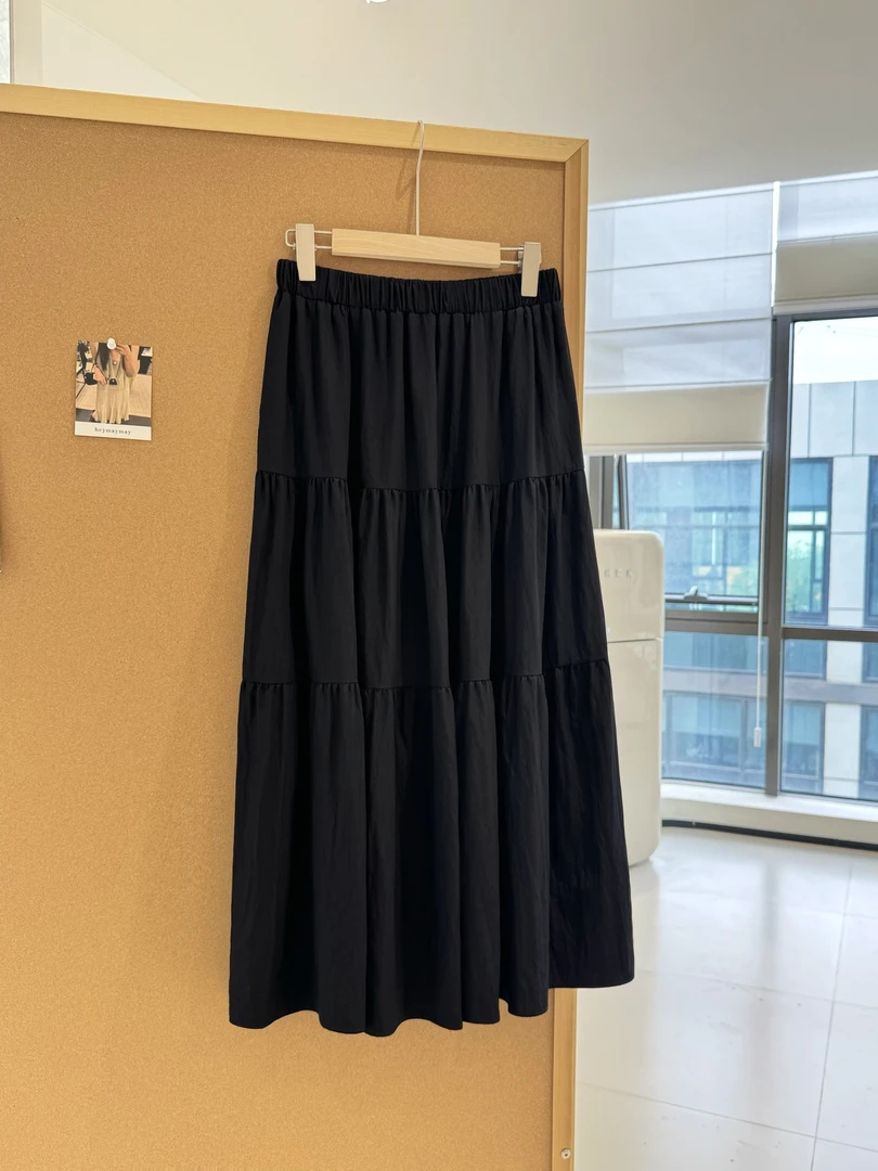 HUAYS 黑色蛋糕半身裙 YS25054