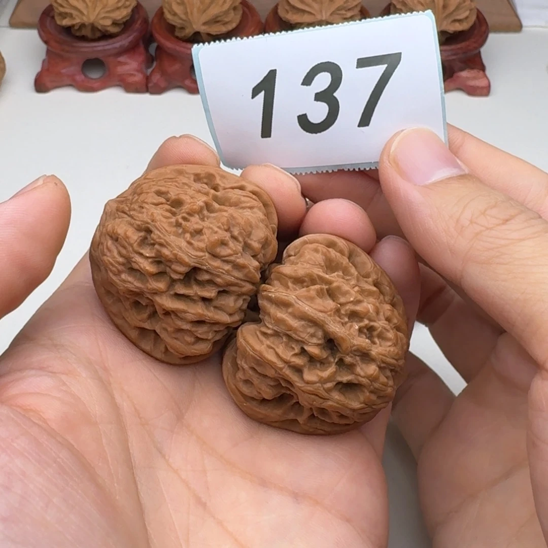 文玩核桃吊坠平谷凹底42