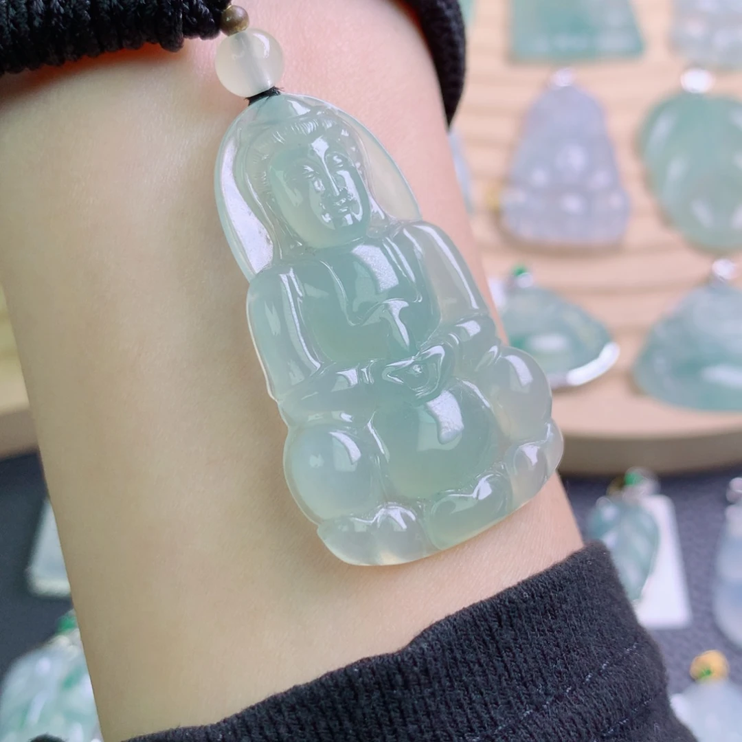 翡翠未镶嵌颈饰吊坠