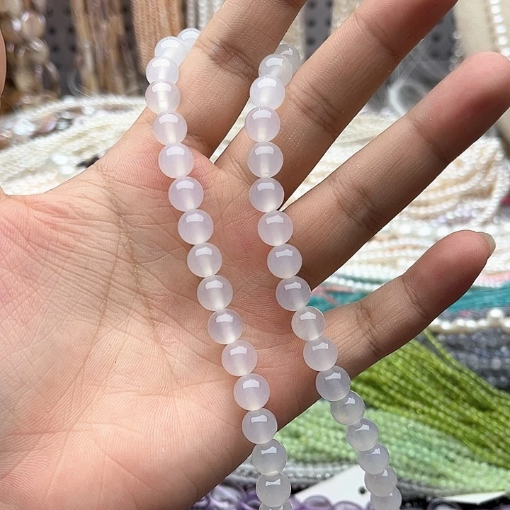 未镶嵌玛瑙/玉髓珠宝半成品一条8mm左右白玛瑙