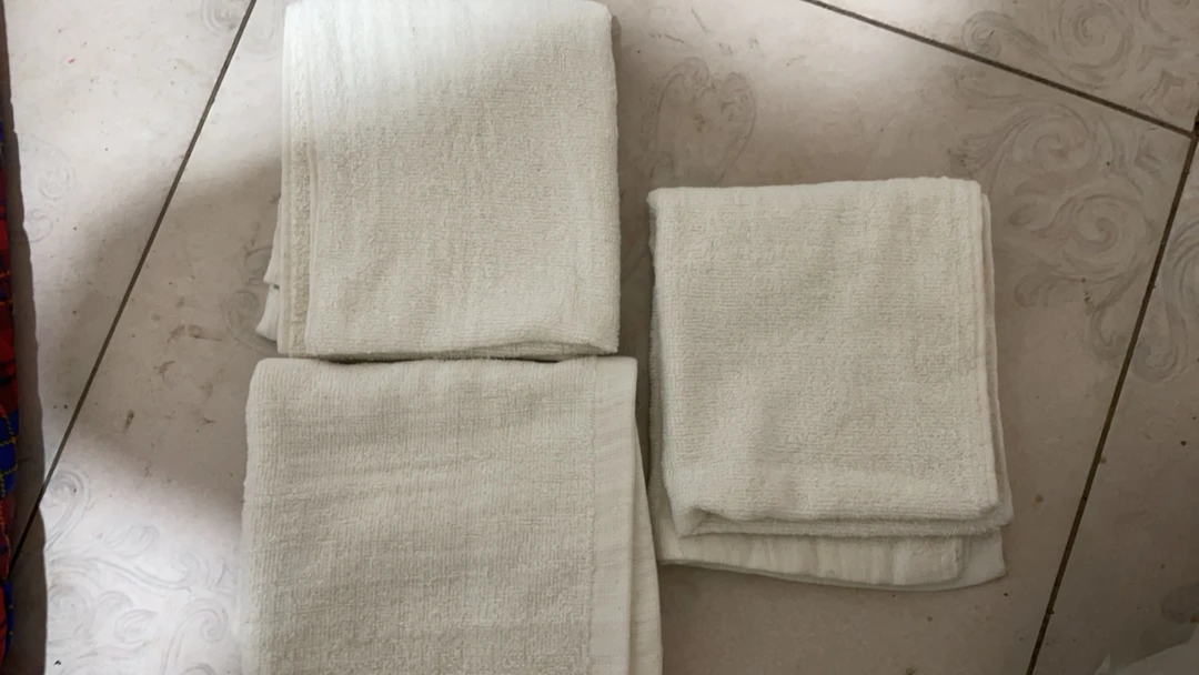 成人大白毛巾90克，拍一发五条（35/75尺寸）