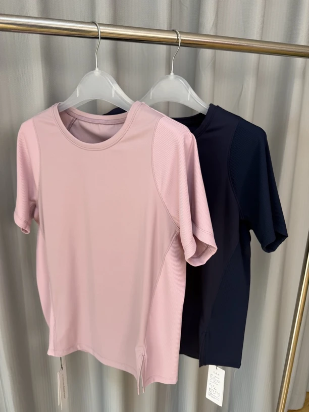 菲玛掂【品品服饰】251101女款短袖侧面开叉套头小衫