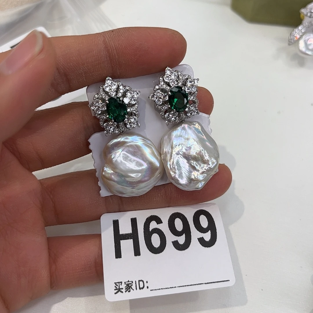 淡水珍珠耳饰合金