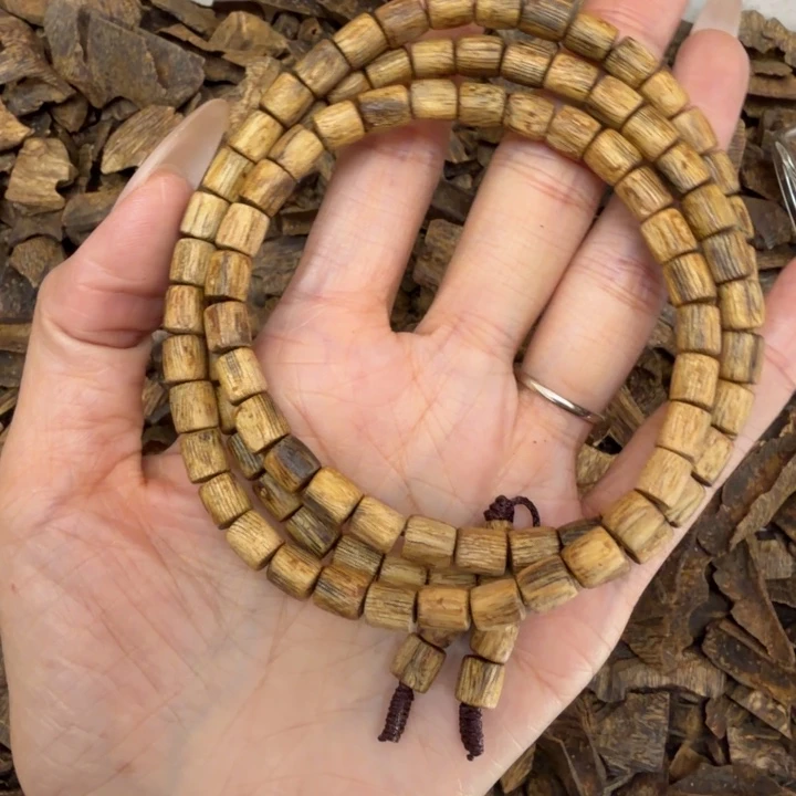 沉香沉香香囊乌身圆叶