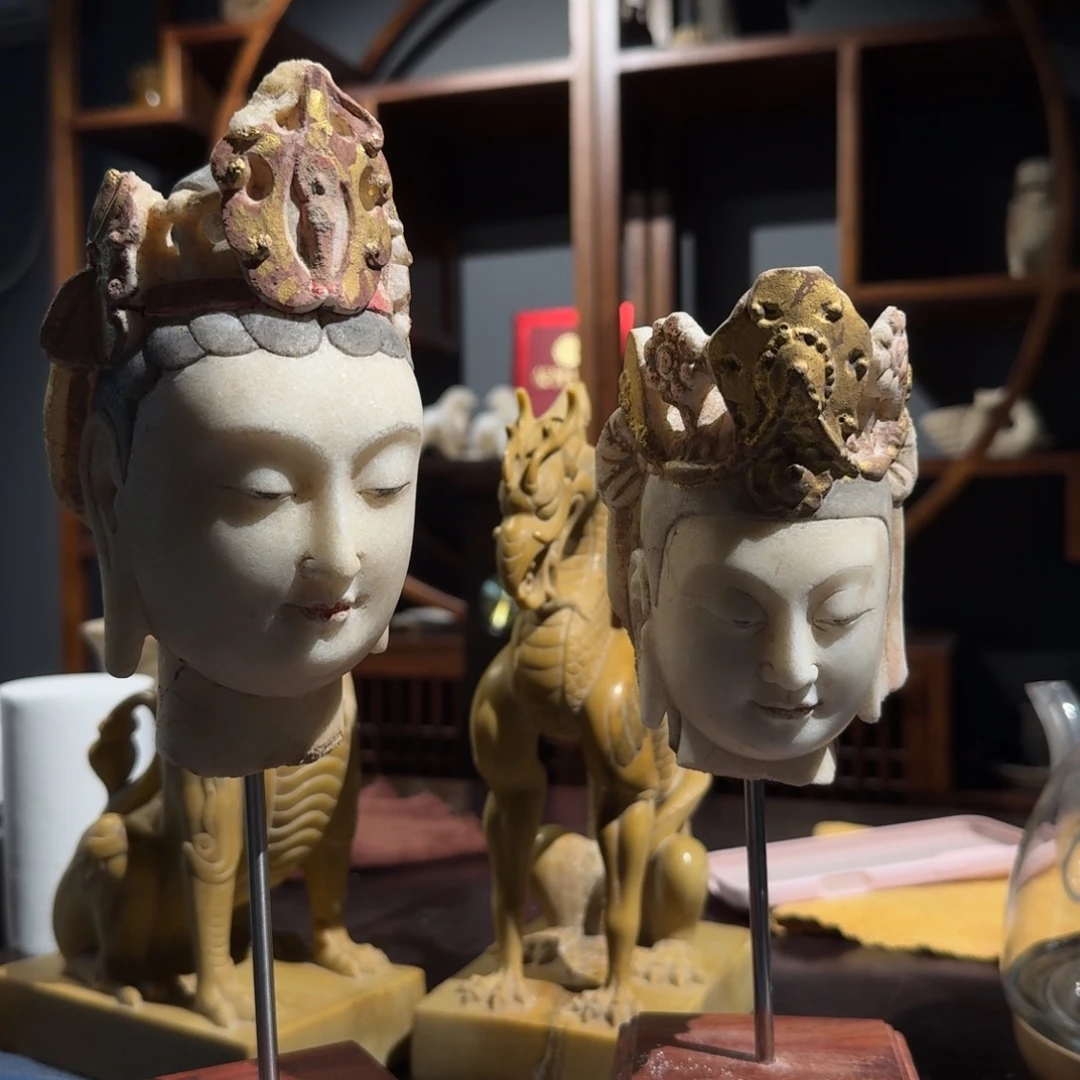 大叶紫檀（黑酸枝木类）汉白玉佛首