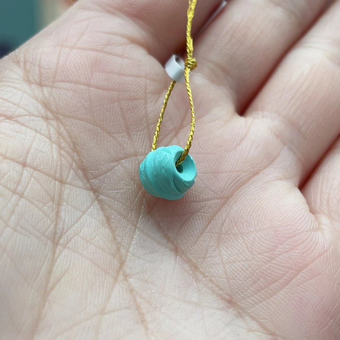 绿松石颈饰未镶嵌