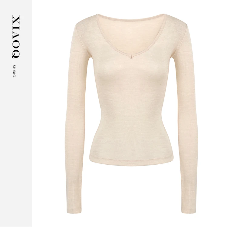 【小Q家】68100简约大方v领修身打底衫T恤