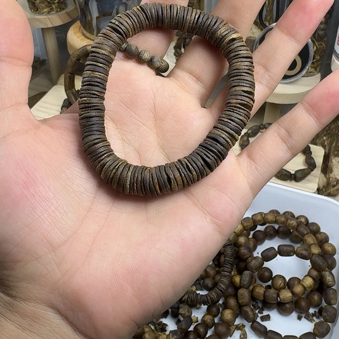 桃***李沉香碎屑沉香沉香碎屑沉香碎屑1.0沉水片片片