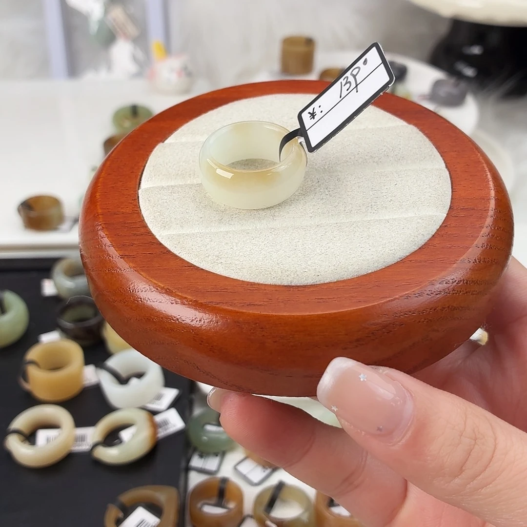 和田玉未镶嵌戒指Q26糖白轮胎内径17.8