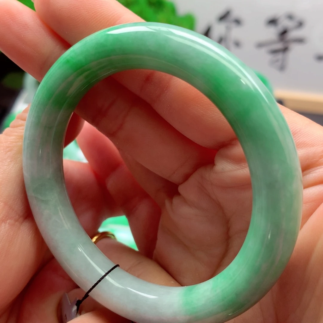 未镶嵌手镯翡翠小**姐缅甸54圈口