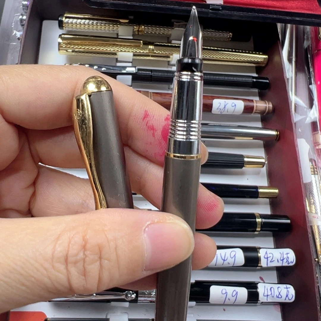 便携式派迪809c粗细两用笔身有库存痕迹笔尖轻微变形正常使用