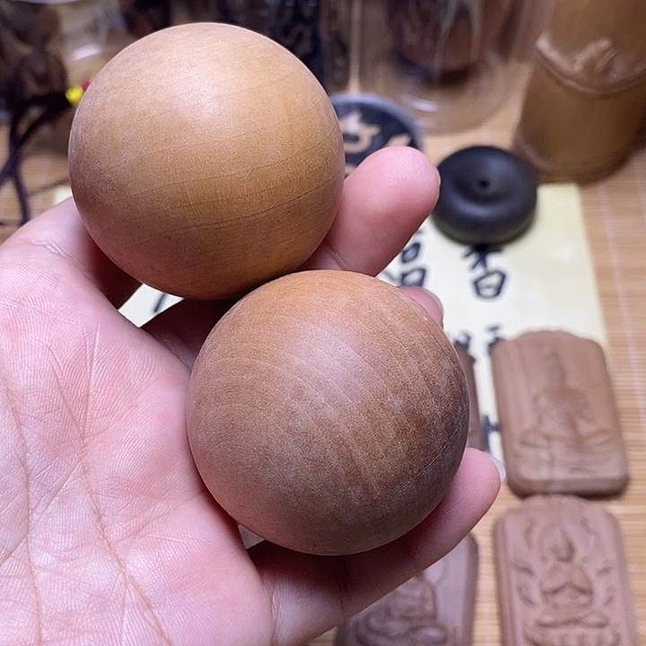㊣***°檀香木檀香手球一对微瑕