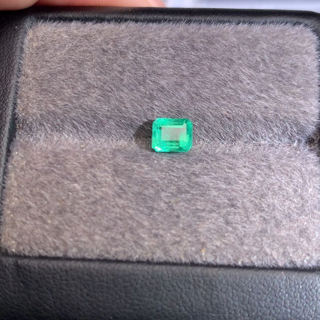 裸石祖母绿0.97ct