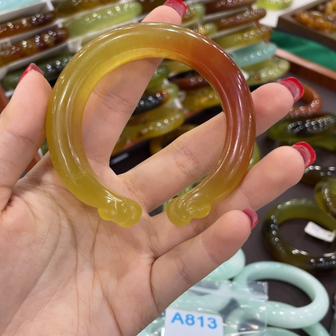 壹***蛇纹石玉未镶嵌手镯