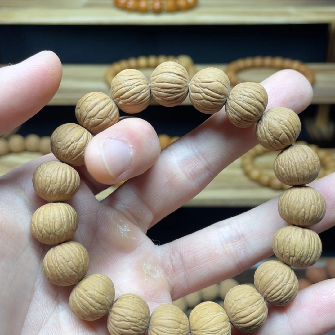 ᅟ***‍猴头核桃吊坠土豪素皮