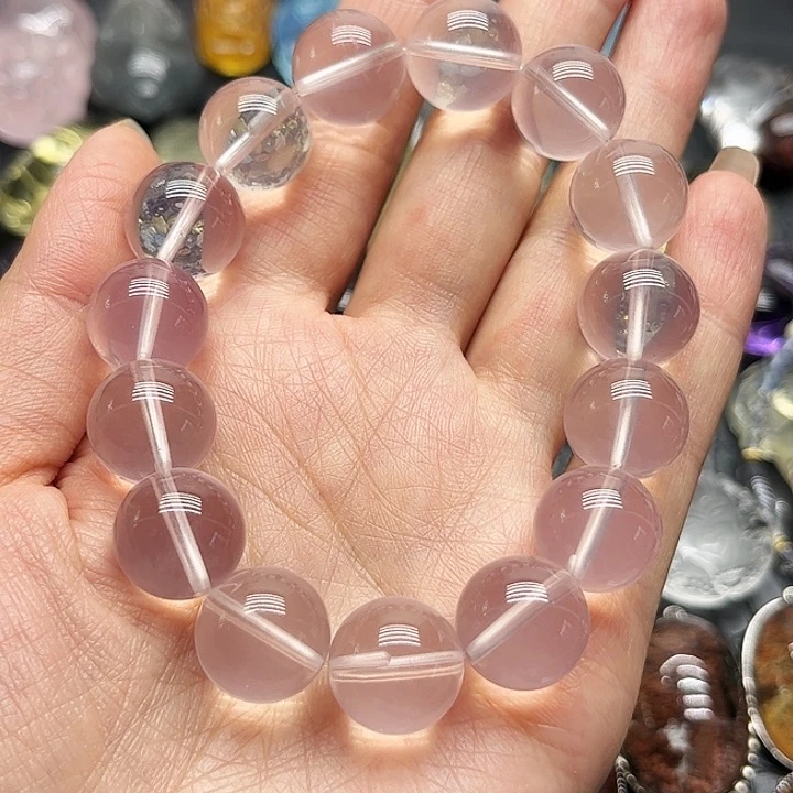 云***轻未镶嵌颈饰水晶水晶