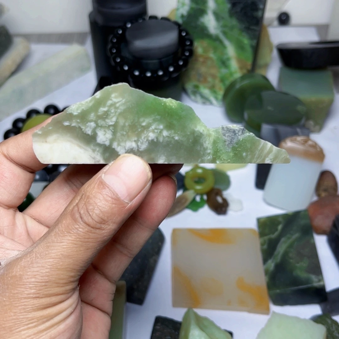 和田玉未镶嵌珠宝半成品