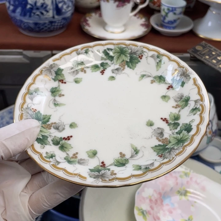 陶他家瓷器真美…开播了
