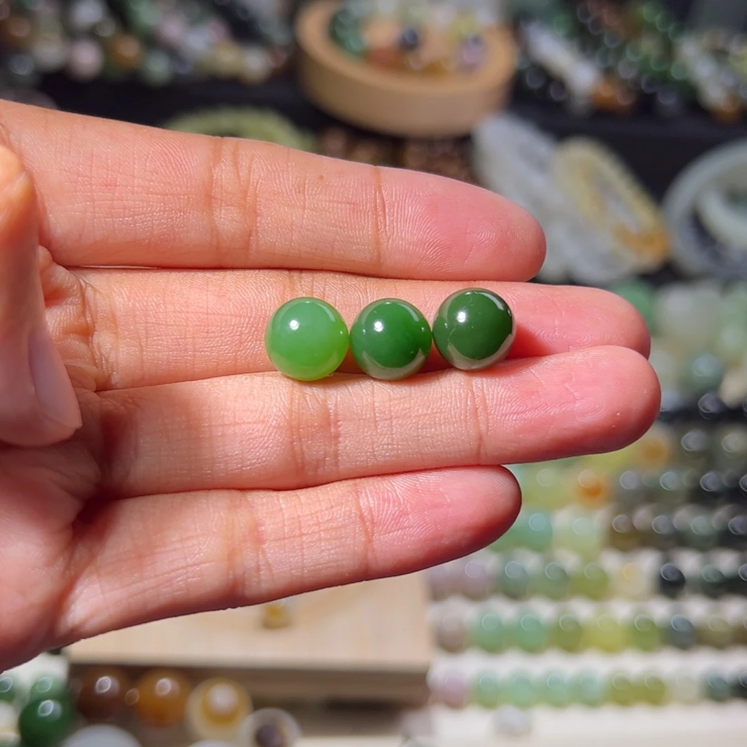 【闪购商品】和田玉未镶嵌珠宝奇石?***?菠菜绿、浓阳绿、阳绿10mm