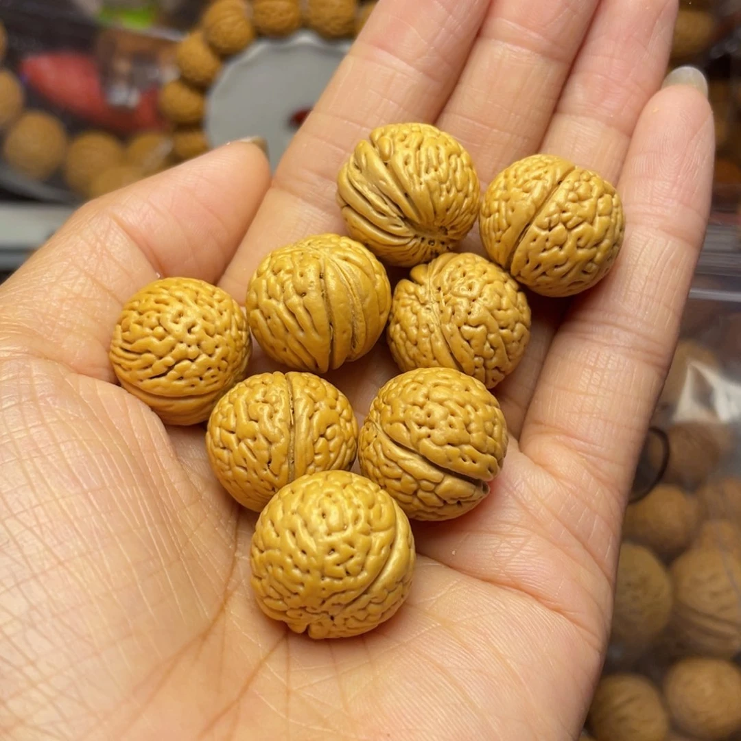桃核手串青**叔19.3白月光手串