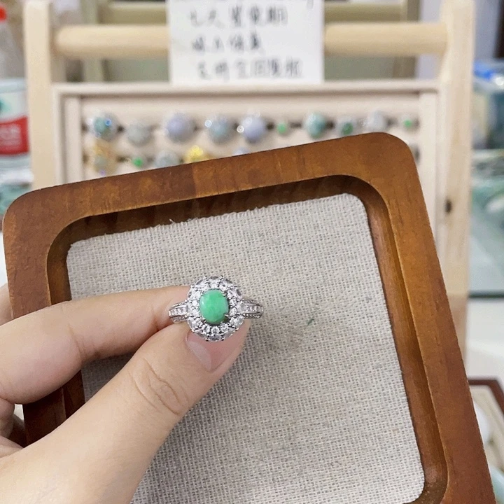 翡翠未镶嵌颈饰天然翡翠Ａ货