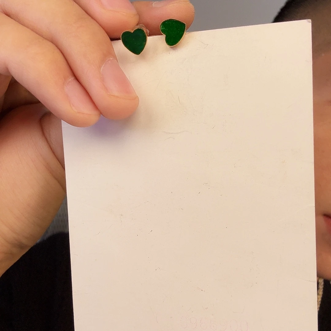 翡翠18K金镶嵌颈饰一对