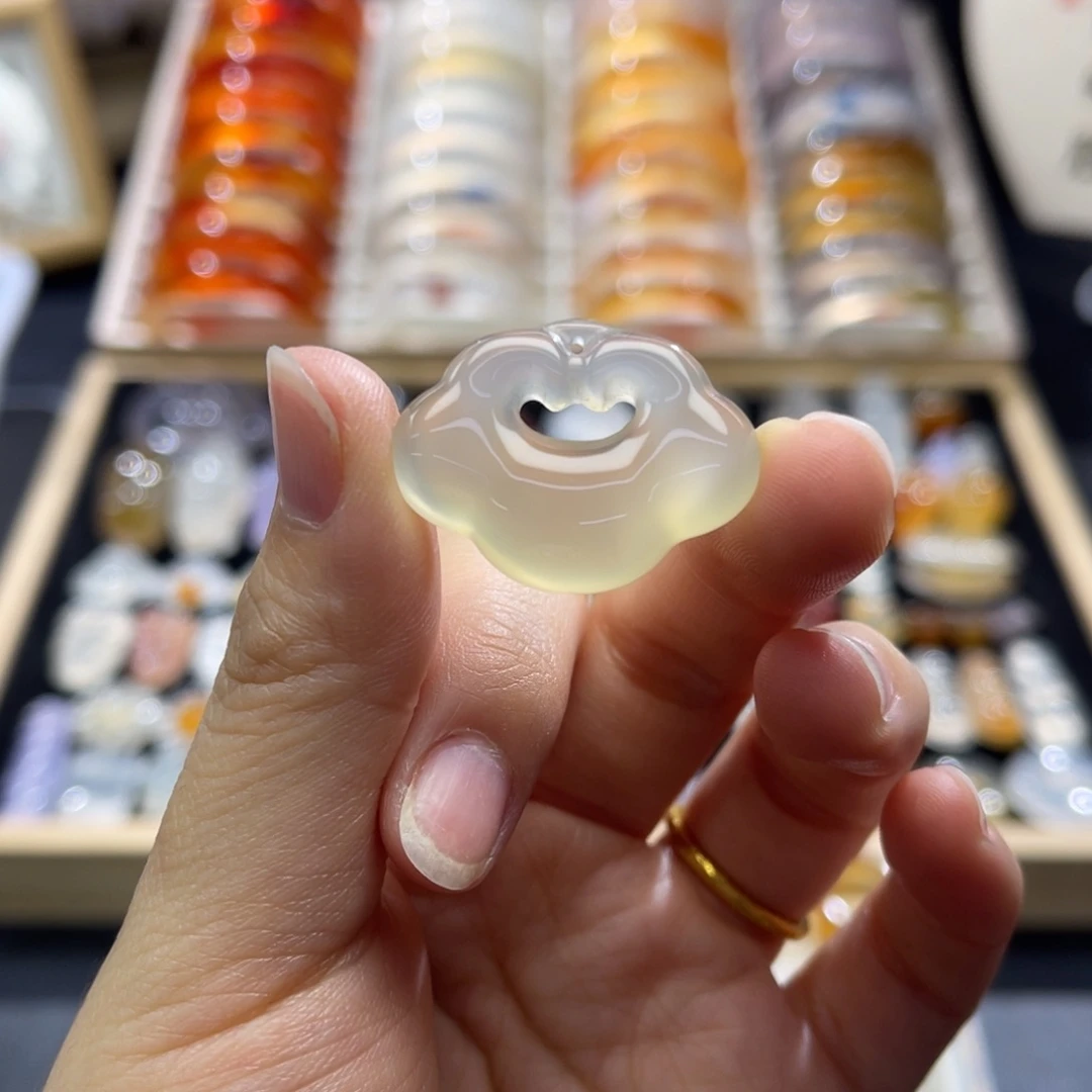 玛瑙/玉髓未镶嵌颈饰