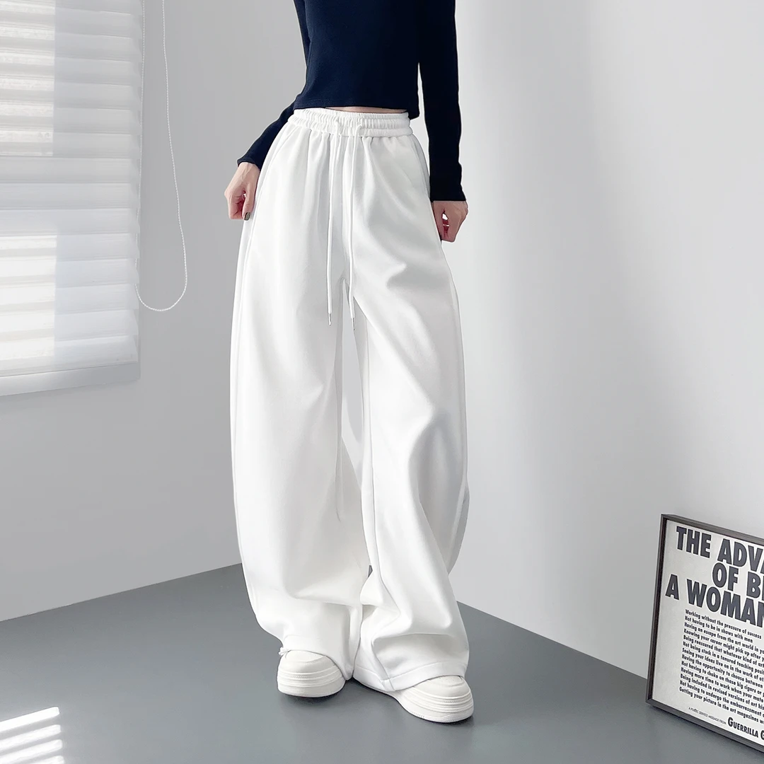 白色松弛感直筒运动卫裤女2025秋季新款大码胖mm显瘦200斤阔腿裤