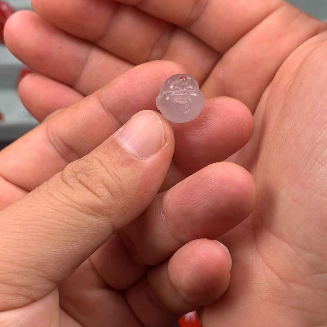 南红玛瑙吊坠未镶嵌