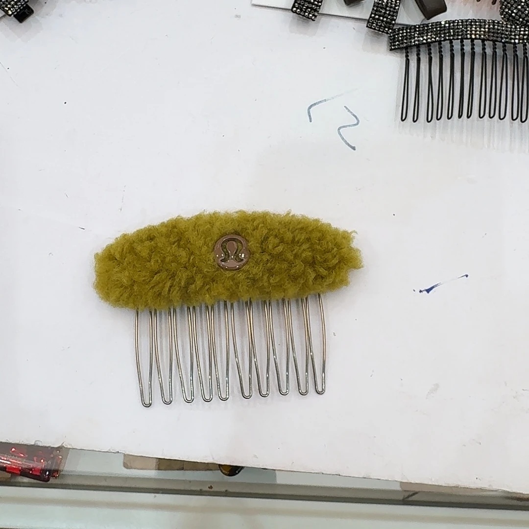 皮质非金属泡菜插梳