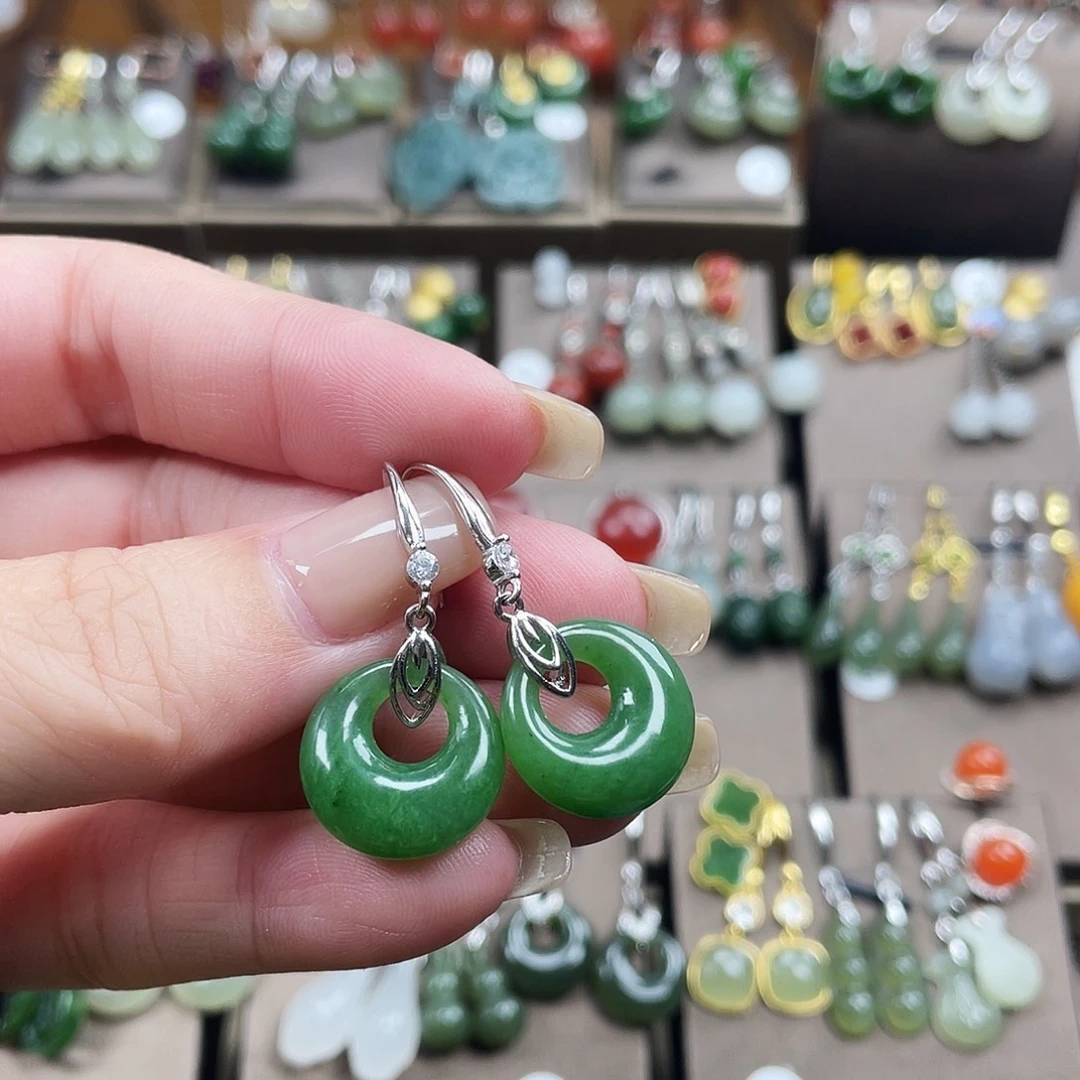 和田玉银S925镶嵌耳饰