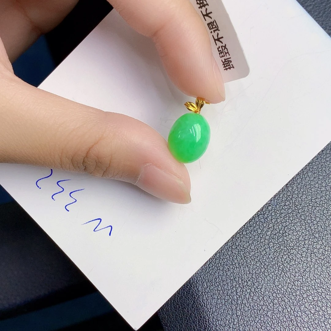 翡翠18K金镶嵌颈饰000000000000