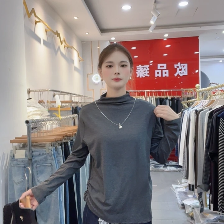 米嘉灰色链条打底衫2650