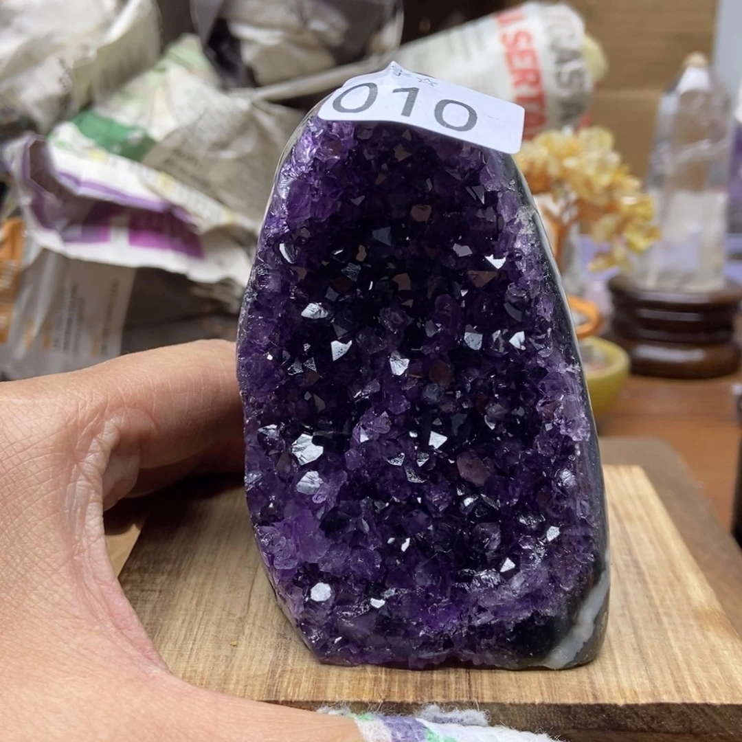 紫晶大型摆件（非配饰）未镶嵌