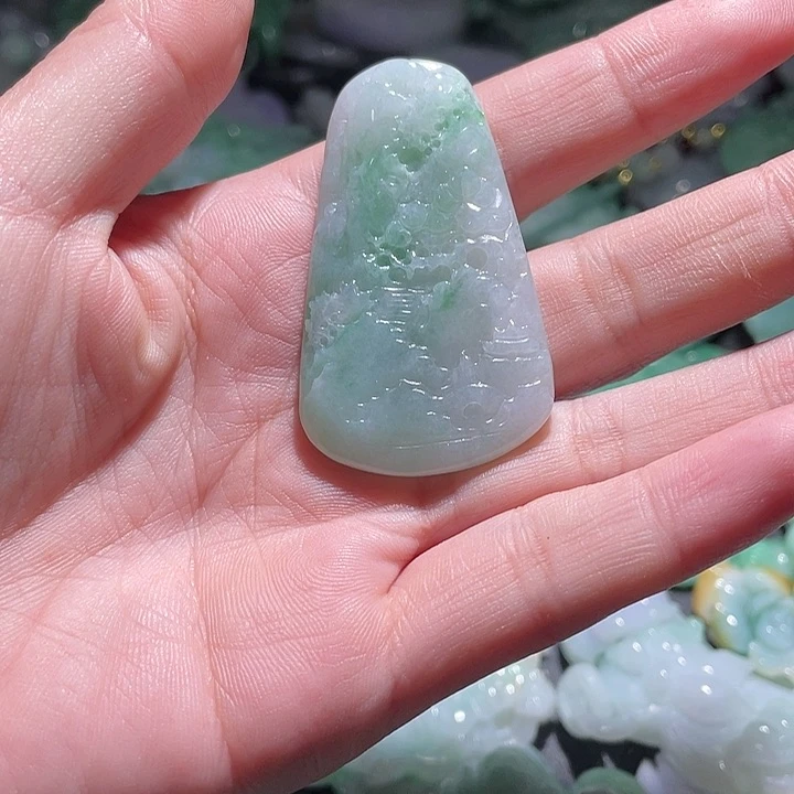 颈饰未镶嵌翡翠天