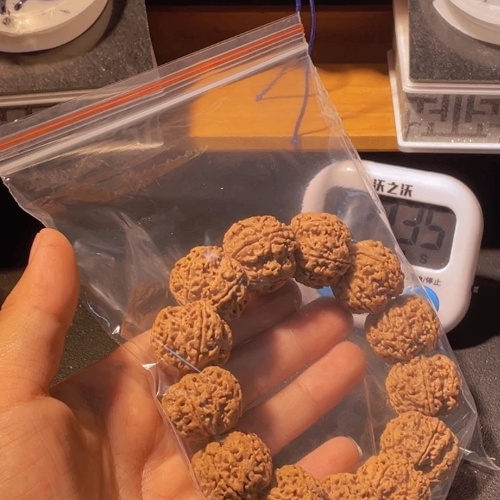 ****手串金刚菩提这个