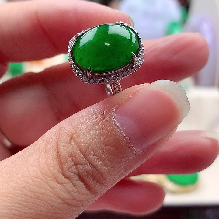 翡翠银S925镶嵌颈饰翡翠