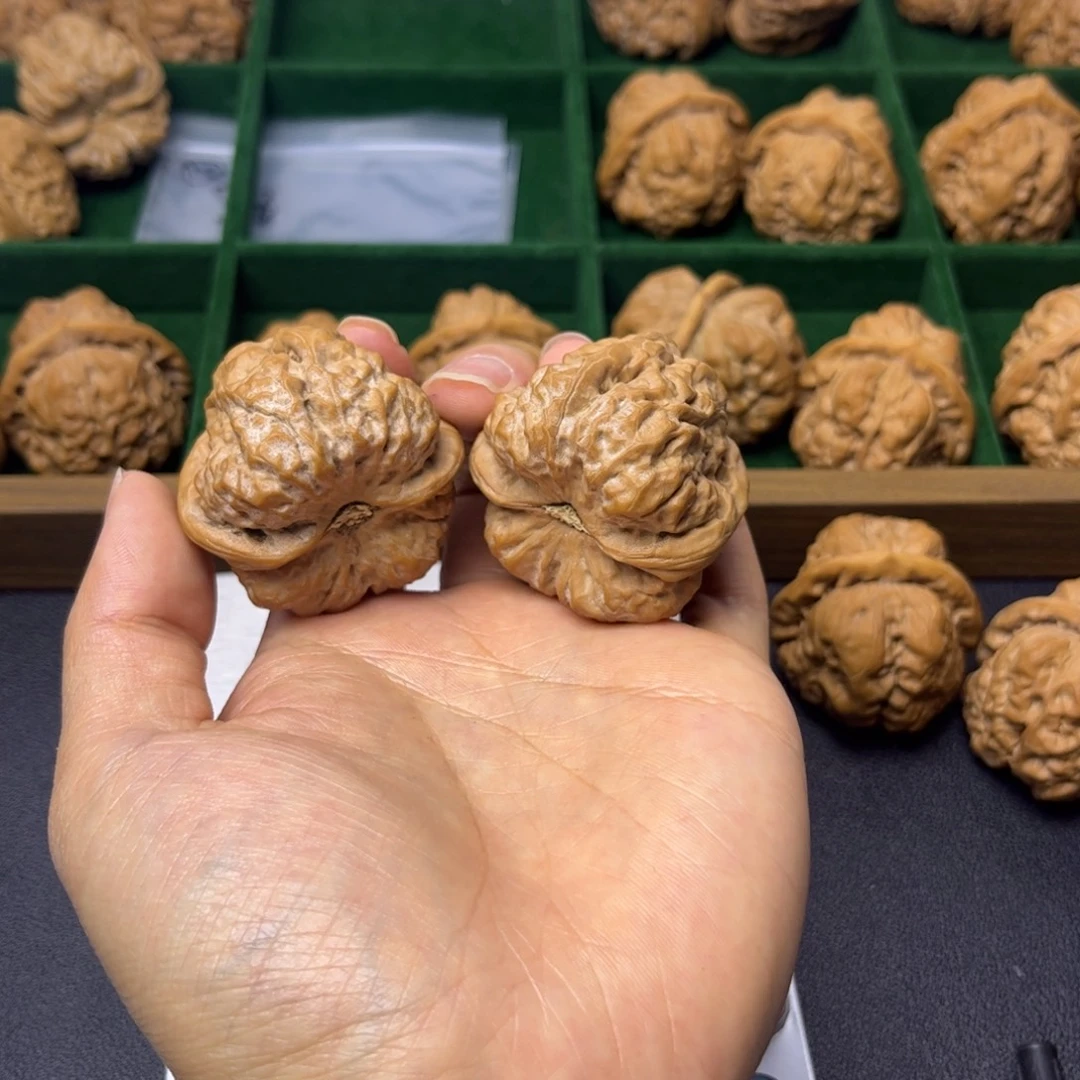 -***张文玩核桃吊坠41红皮蛤蟆头s级